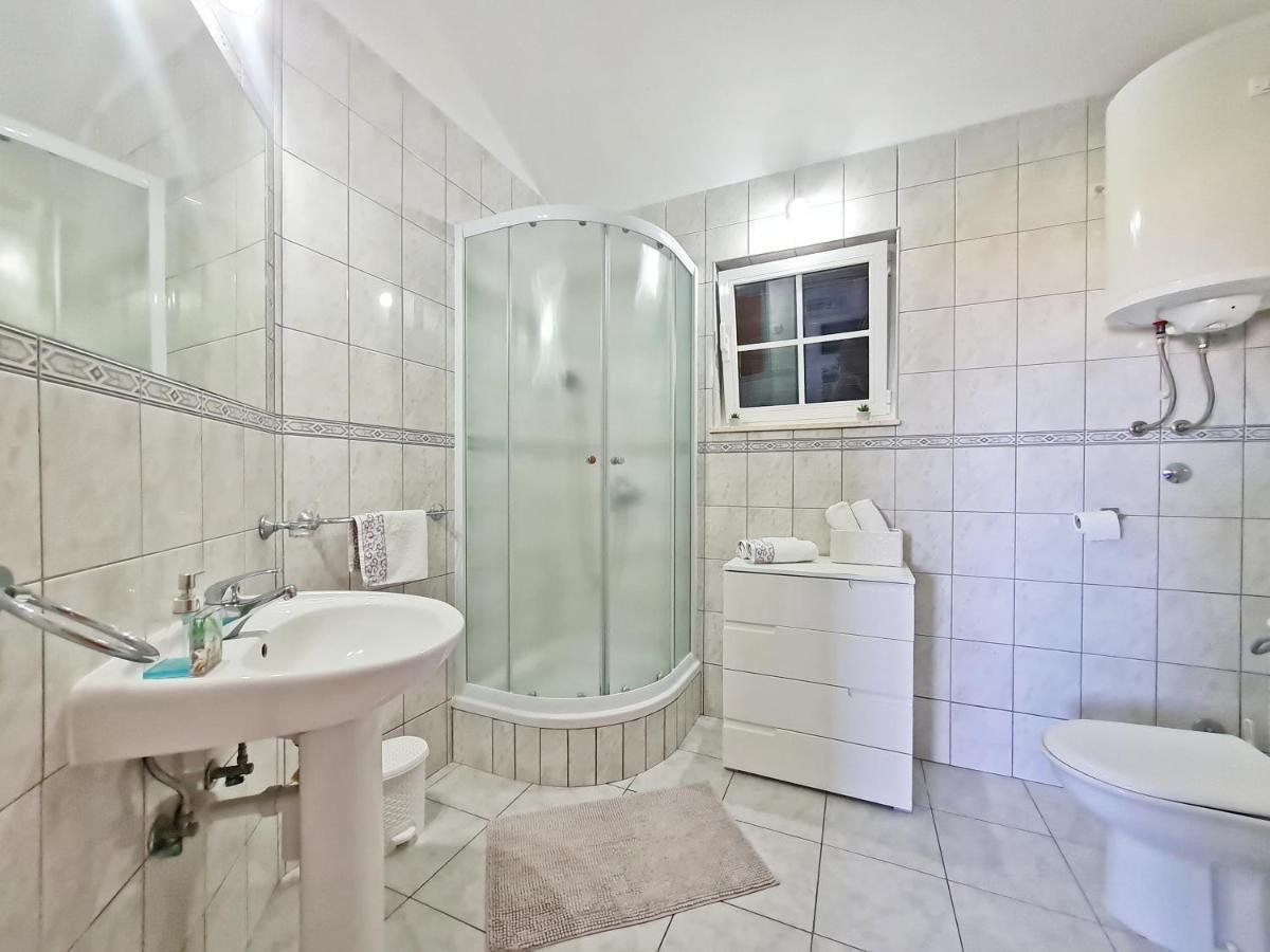 Apartment Ivana Borak โอมิช ภายนอก รูปภาพ