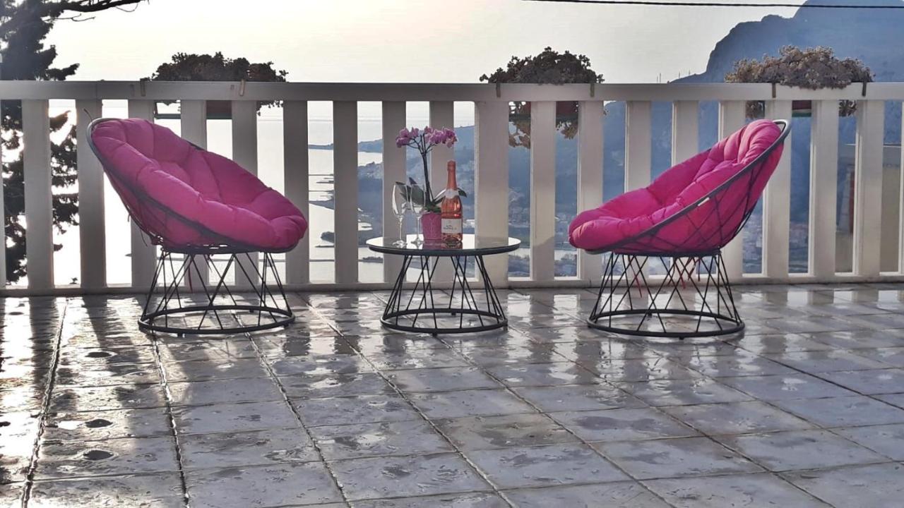 Apartment Ivana Borak โอมิช ภายนอก รูปภาพ